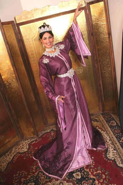 فساتين زفاف فساتين زفاف7 Size:199.60 Kb Dim: 467 x 700 Size: Kb Dim: x