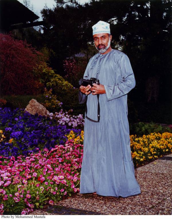 صور متنوعة ومميزة لجلالته السلطان قابوس Size:85.30 Kb Dim: 600 x 764 Size: Kb Dim: x