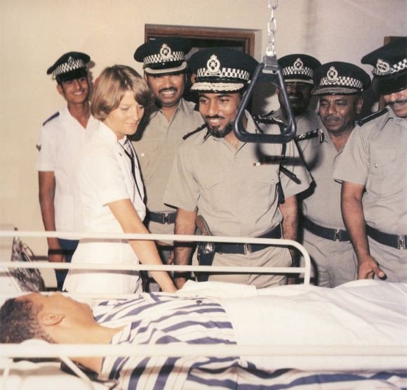صور متنوعة ومميزة لجلالته السلطان قابوس Sultan Qaboos Size:61.70 Kb Dim: 580 x 555 Size: Kb Dim: x