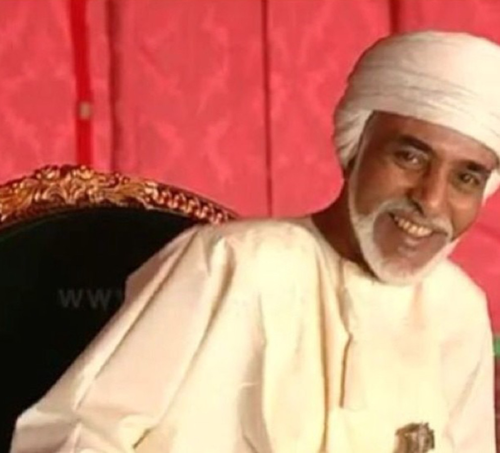 صور متنوعة ومميزة لجلالته السلطان قابوس Sultan Qaboos Size:129.60 Kb Dim: 1012 x 916 Size: Kb Dim: x