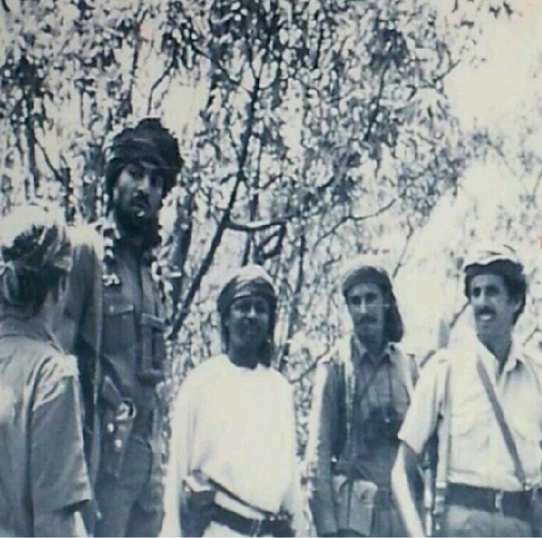 صور متنوعة ومميزة لجلالته السلطان قابوس Sultan Qaboos Size:300.40 Kb Dim: 1080 x 1072 Size: Kb Dim: x