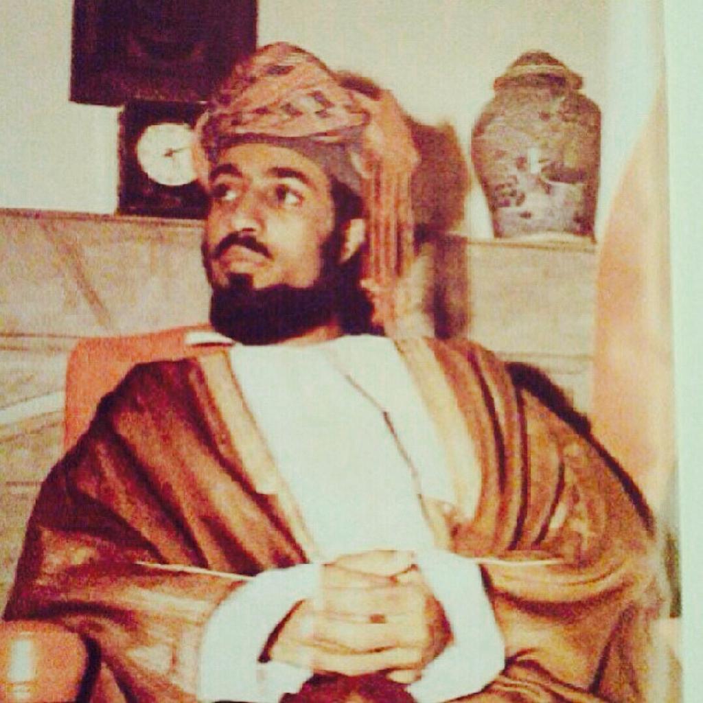 صور متنوعة ومميزة لجلالته السلطان قابوس Size:116.20 Kb Dim: 1024 x 1024 Size: Kb Dim: x