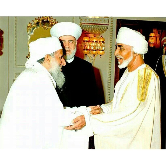 صور متنوعة ومميزة لجلالته السلطان قابوس بن سعيد Size:82.70 Kb Dim: 640 x 640 Size: Kb Dim: x