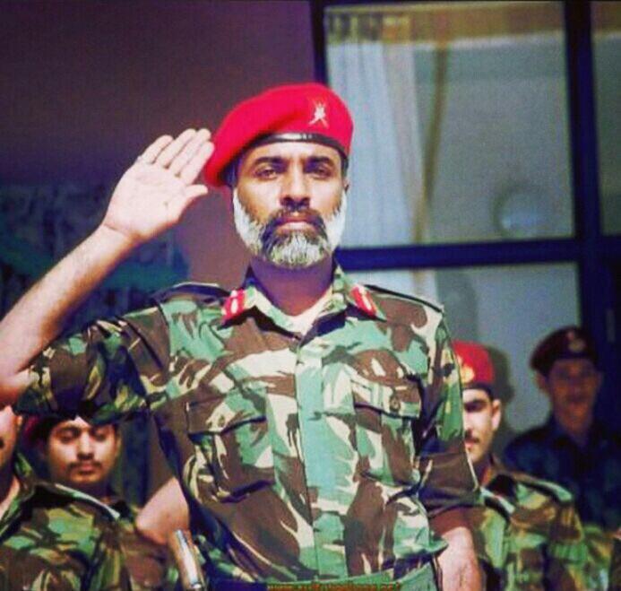 صور متنوعة ومميزة لجلالته السلطان قابوس Size:63.20 Kb Dim: 693 x 659 Size: Kb Dim: x