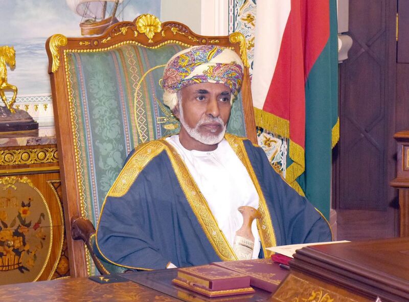 صور متنوعة ومميزة لجلالته السلطان قابوس Size:109.60 Kb Dim: 800 x 591 Size: Kb Dim: x