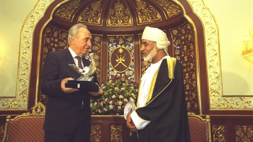 صور متنوعة ومميزة لجلالته السلطان قابوس Size:176.50 Kb Dim: 1024 x 576 Size: Kb Dim: x