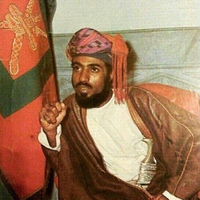 صور متنوعة ومميزة لجلالته السلطان قابوس Qaboos Size:122.10 Kb Dim: 640 x 640 Size: Kb Dim: x
