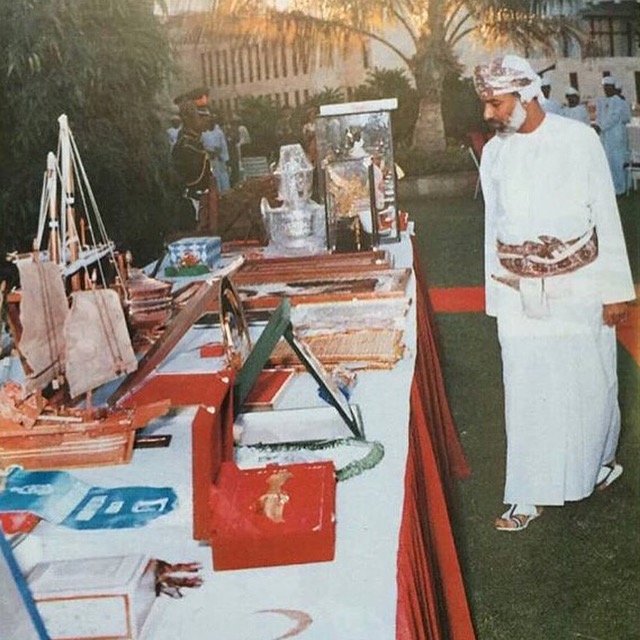 صور متنوعة ومميزة لجلالته السلطان قابوس Qaboos Size:137.00 Kb Dim: 640 x 640 Size: Kb Dim: x