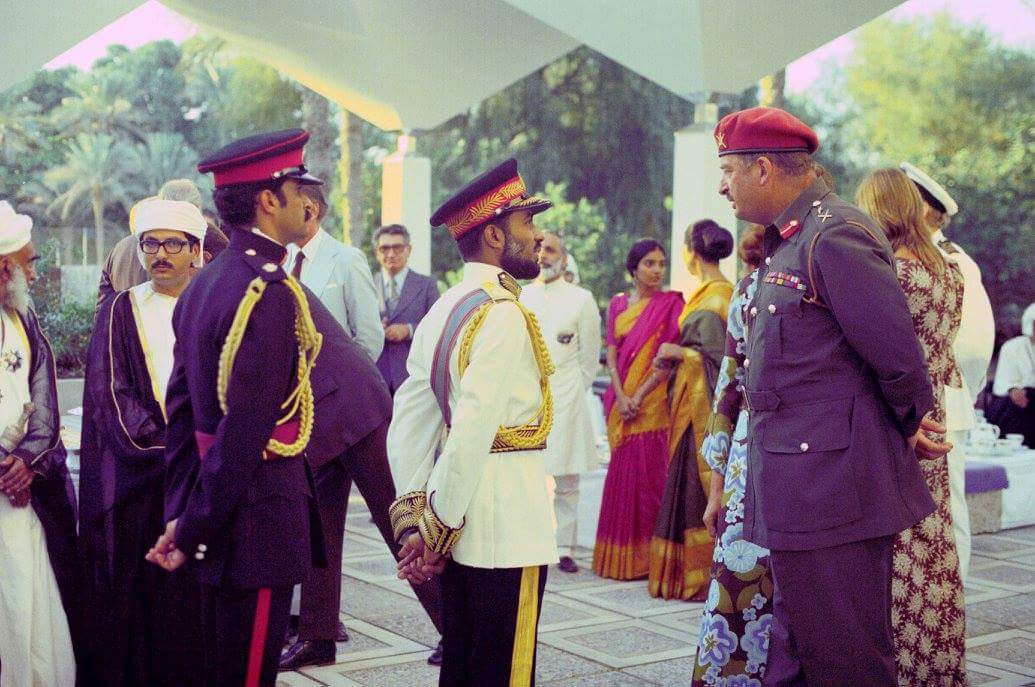 صور متنوعة ومميزة لجلالته السلطان قابوس Qaboos Size:117.00 Kb Dim: 1035 x 687 Size: Kb Dim: x
