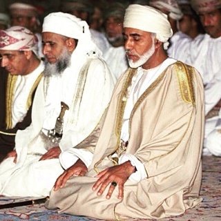 صور متنوعة ومميزة لجلالته السلطان قابوس Qaboos Size:57.10 Kb Dim: 320 x 320 Size: Kb Dim: x