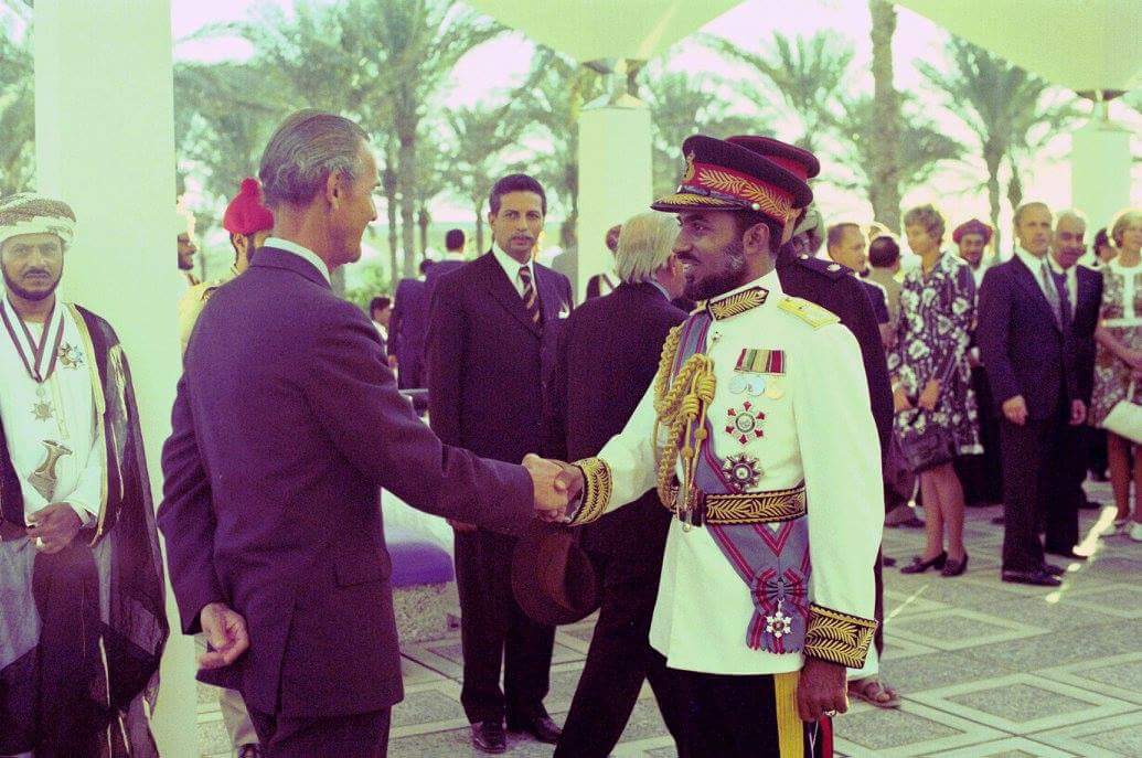 صور متنوعة ومميزة لجلالته السلطان قابوس Qaboos Size:118.00 Kb Dim: 1035 x 687 Size: Kb Dim: x