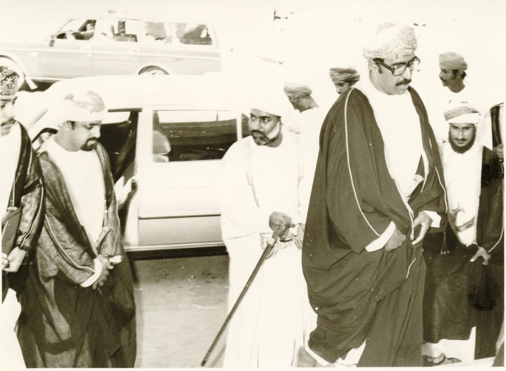 صور متنوعة ومميزة لجلالته السلطان قابوس Qaboos Size:83.80 Kb Dim: 1000 x 733 Size: Kb Dim: x