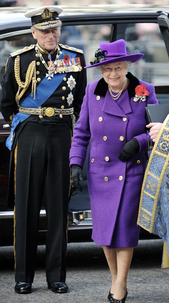 ملوك وسلاطين Queen Elizabeth Size:178.50 Kb Dim: 546 x 977 Size: Kb Dim: x