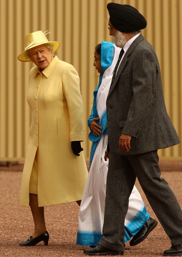 ملوك وسلاطين Queen Elizabeth Size:136.30 Kb Dim: 610 x 862 Size: Kb Dim: x