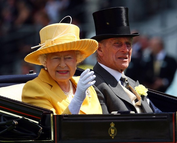 ملوك وسلاطين Queen Elizabeth Size:70.70 Kb Dim: 610 x 493 Size: Kb Dim: x