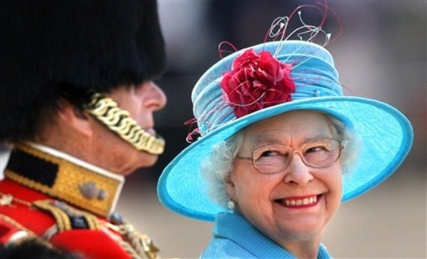 ملوك وسلاطين Queen Elizabeth Size:52.30 Kb Dim: 610 x 371 Size: Kb Dim: x