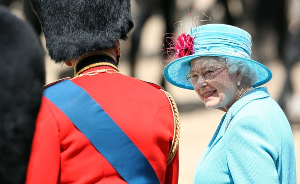 ملوك وسلاطين Queen Elizabeth Size:61.70 Kb Dim: 610 x 374 Size: Kb Dim: x