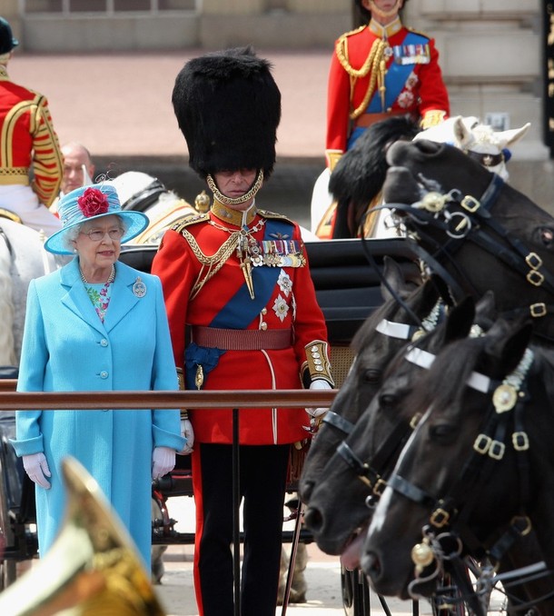 ملوك وسلاطين Queen Elizabeth Size:112.10 Kb Dim: 610 x 678 Size: Kb Dim: x