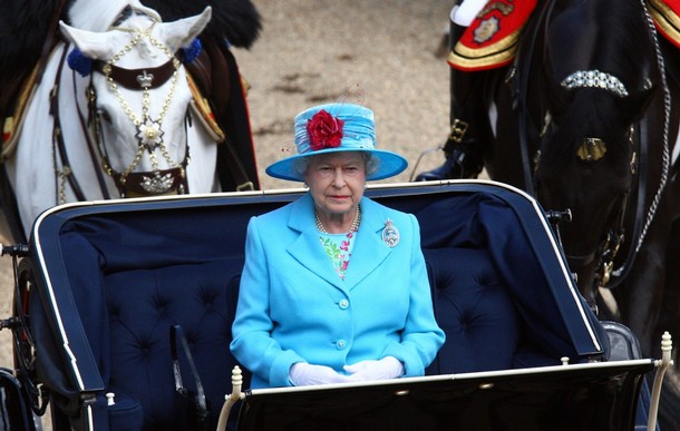ملوك وسلاطين Queen Elizabeth Size:68.50 Kb Dim: 610 x 387 Size: Kb Dim: x