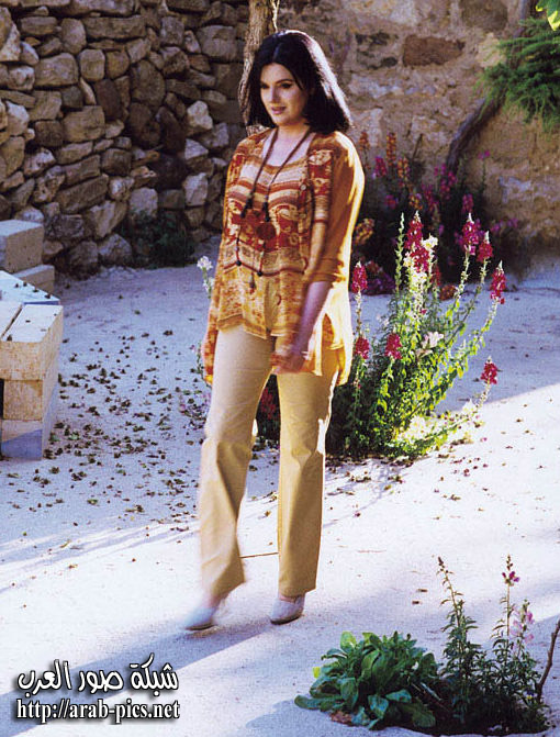 الممثلين والفنانين العرب كلوديا الشمالي Size:154.20 Kb Dim: 510 x 671 Size: Kb Dim: x
