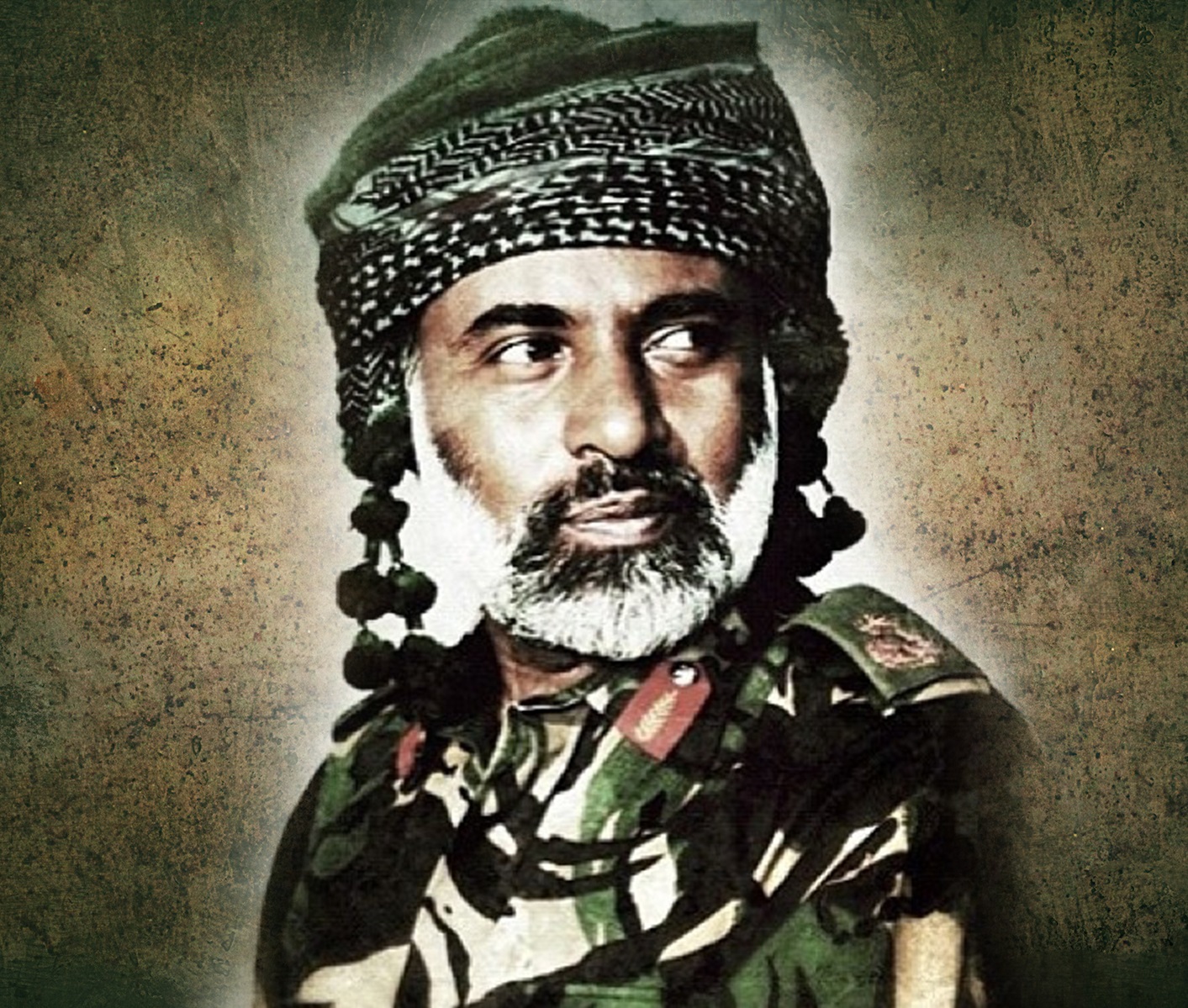 قابوس بالزي العسكري السلطان قابوس Sultan Qaboos Size:637.30 Kb Dim: 1413 x 1199 Size: Kb Dim: x