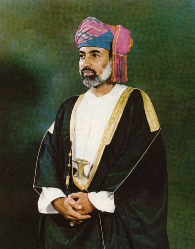قابوس بالزي الرسمي صورة لجلالته Size:87.60 Kb Dim: 626 x 800 Size: Kb Dim: x