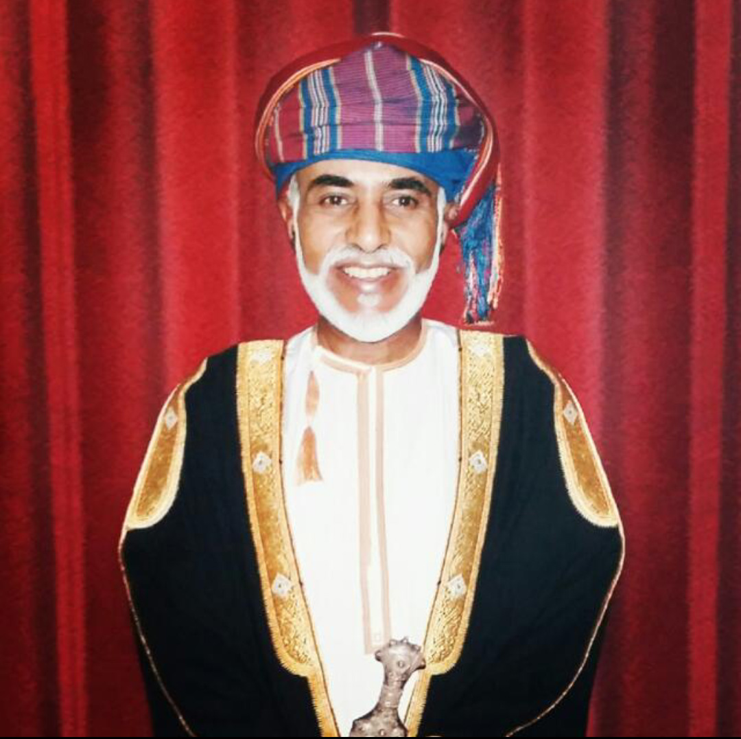 قابوس بالزي الرسمي السلطان قابوس Sultan Qaboos Size:239.00 Kb Dim: 1080 x 1076 Size: Kb Dim: x