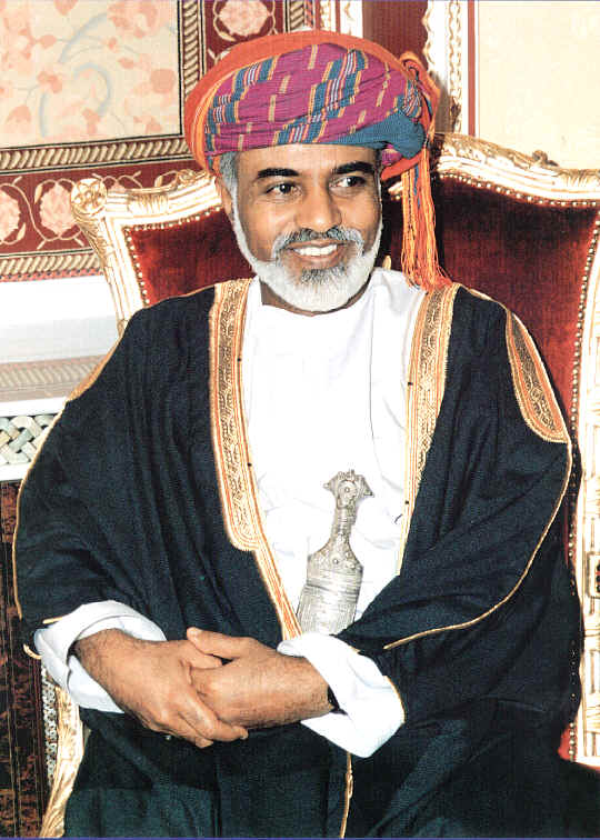 قابوس بالزي الرسمي السلطان قابوس Sultan Qaboos Size:60.00 Kb Dim: 540 x 756 Size: Kb Dim: x