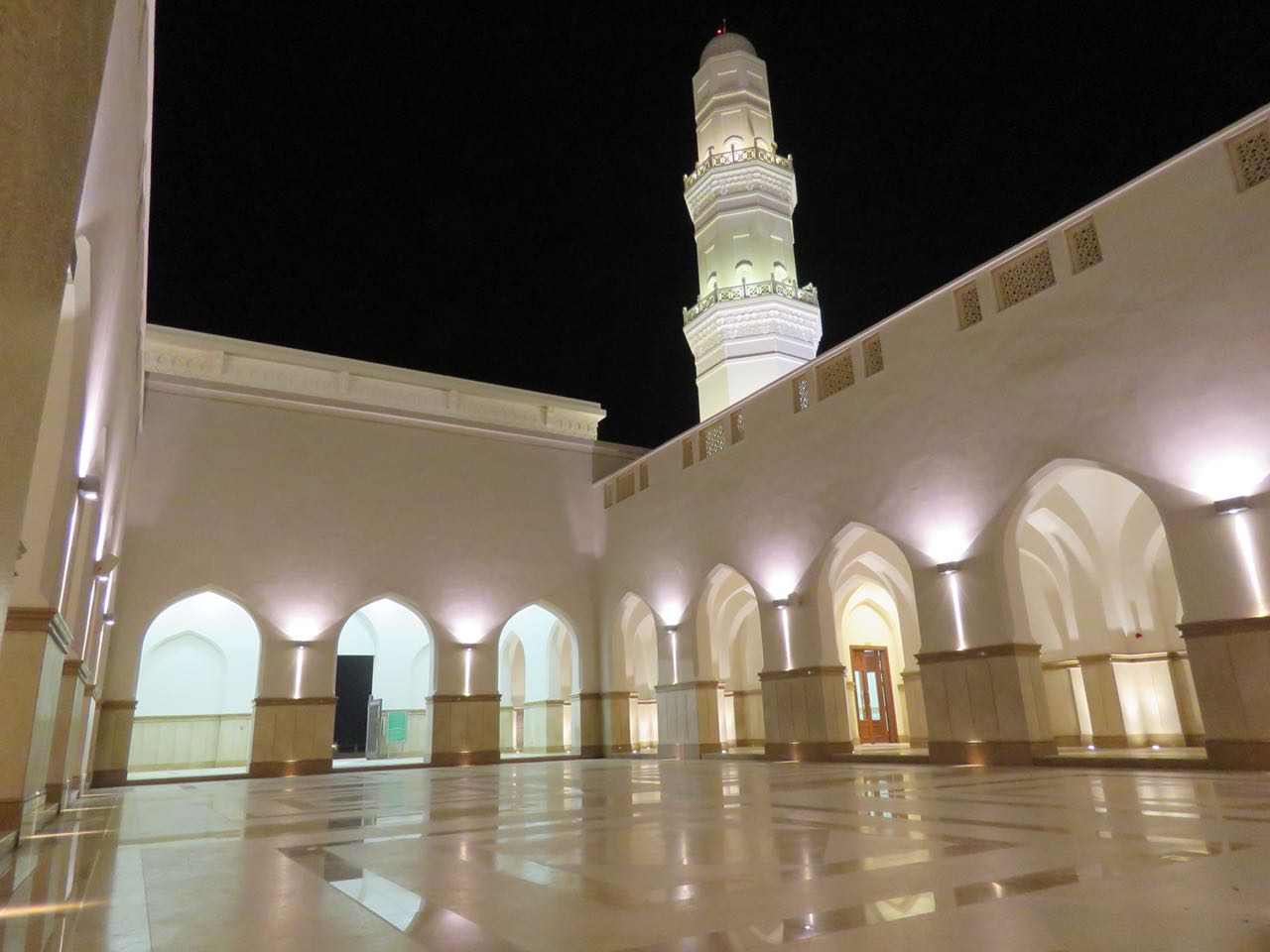 ولاية شناص جامع السلطان قابوس بولاية شناص Size:97.62 Kb Dim: 1280 x 960 Size: Kb Dim: x