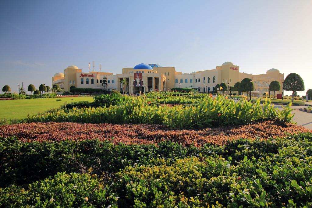ولاية صلالة منتجع مرباط ماريوت Size:150.00 Kb Dim: 1024 x 683 Size: Kb Dim: x