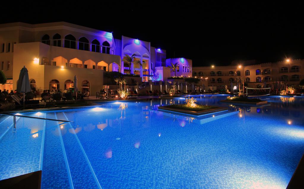 ولاية صلالة منتجع مرباط ماريوت Size:89.50 Kb Dim: 1024 x 637 Size: Kb Dim: x
