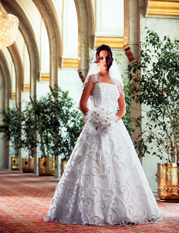 فساتين زفاف فستان زفاف رقم 399 Size:38.00 Kb Dim: 350 x 455 Size: Kb Dim: x