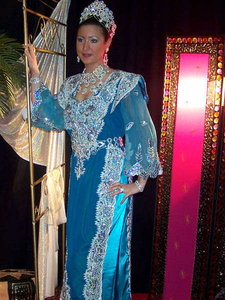 فساتين زفاف جزائرية عروستنا 9 Size:88.40 Kb Dim: 450 x 599 Size: Kb Dim: x
