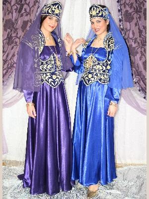 فساتين زفاف عروس تلمسان في زيها الاصيل ( 7 Size:35.90 Kb Dim: 300 x 400 Size: Kb Dim: x