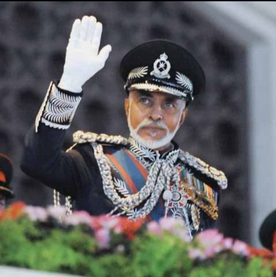 صور متنوعة ومميزة لجلالته السلطان قابوس Sultan Qaboos Size:205.10 Kb Dim: 1080 x 1084 Size: Kb Dim: x