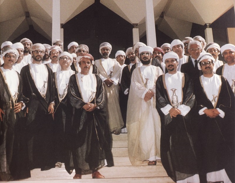 صور متنوعة ومميزة لجلالته السلطان قابوس Sultan Qaboos Size:164.30 Kb Dim: 799 x 623 Size: Kb Dim: x