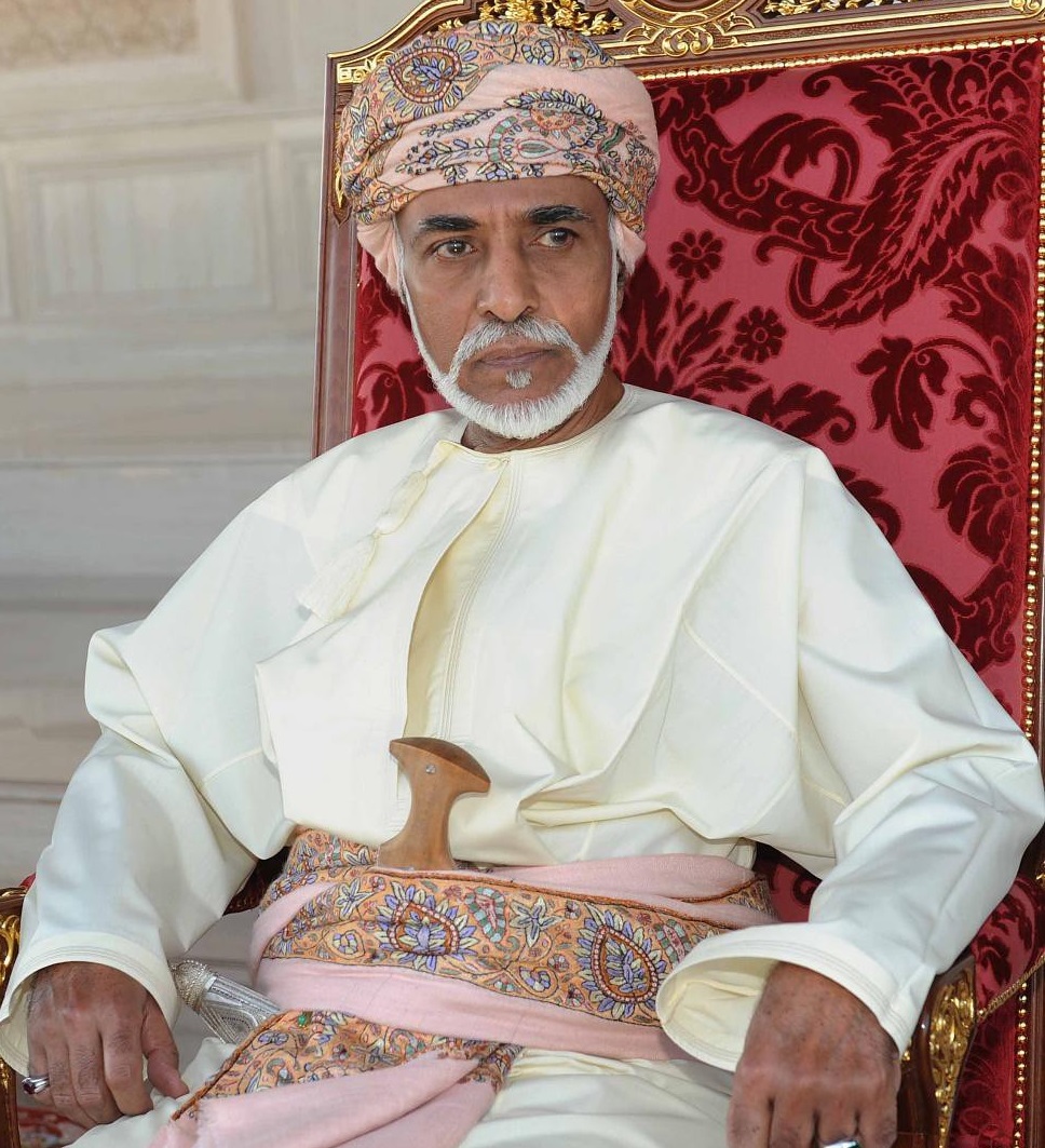 صور متنوعة ومميزة لجلالته السلطان قابوس Sultan Qaboos Size:321.90 Kb Dim: 968 x 1063 Size: Kb Dim: x
