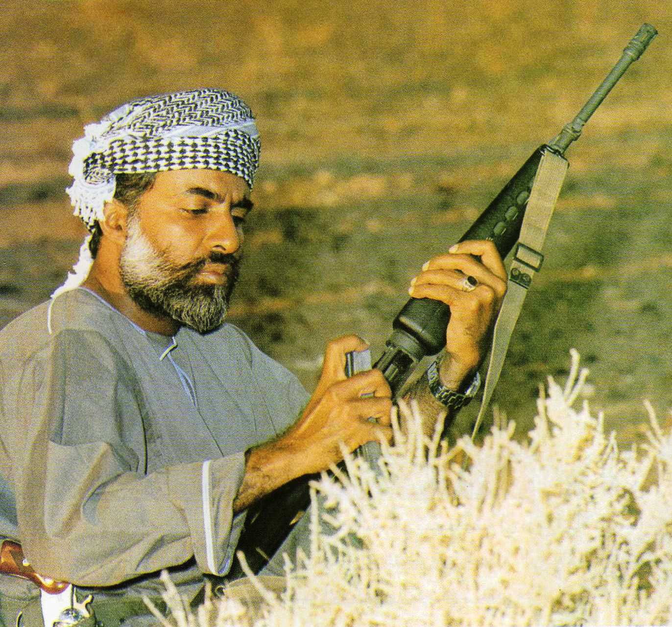 صور متنوعة ومميزة لجلالته السلطان قابوس Sultan Qaboos Size:350.80 Kb Dim: 1372 x 1281 Size: Kb Dim: x