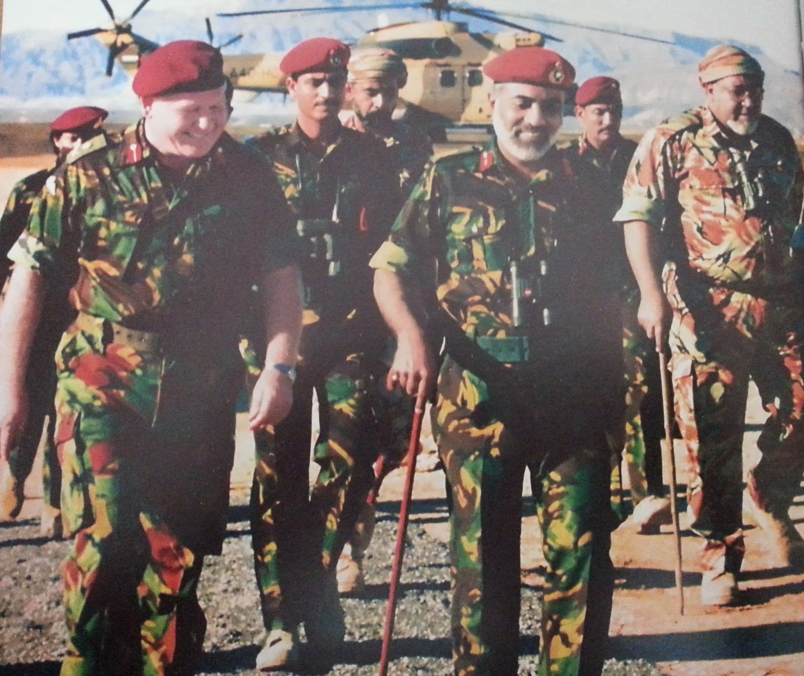 صور متنوعة ومميزة لجلالته السلطان قابوس Sultan Qaboos Size:334.60 Kb Dim: 1600 x 1346 Size: Kb Dim: x