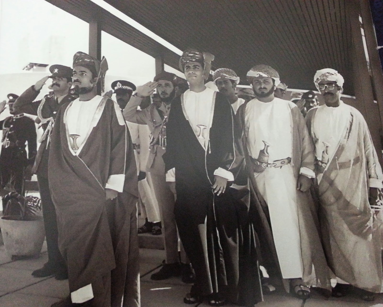 صور متنوعة ومميزة لجلالته السلطان قابوس Sultan Qaboos Size:287.70 Kb Dim: 1600 x 1284 Size: Kb Dim: x