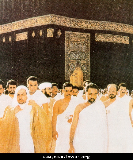 صور متنوعة ومميزة لجلالته السلطان قابوس Sultan Qaboos Size:257.10 Kb Dim: 434 x 524 Size: Kb Dim: x