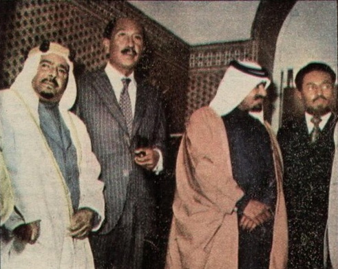 صور متنوعة ومميزة لجلالته السلطان قابوس Sultan Qaboos Size:98.70 Kb Dim: 491 x 391 Size: Kb Dim: x