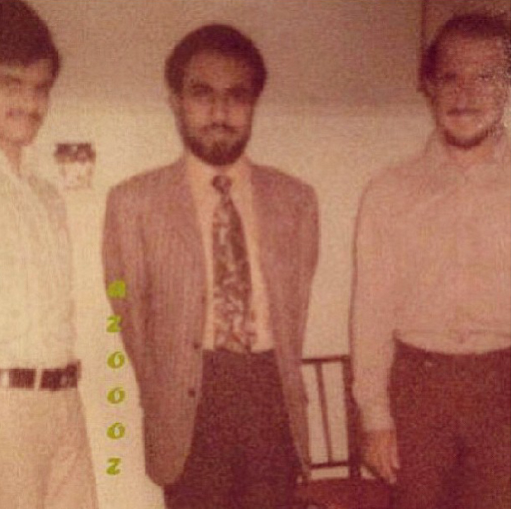 صور متنوعة ومميزة لجلالته السلطان قابوس Sultan Qaboos Size:183.80 Kb Dim: 1008 x 1004 Size: Kb Dim: x