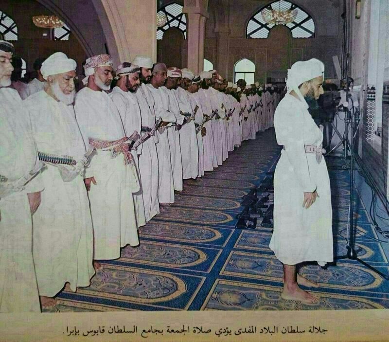 صور متنوعة ومميزة لجلالته السلطان قابوس Size:117.10 Kb Dim: 800 x 703 Size: Kb Dim: x