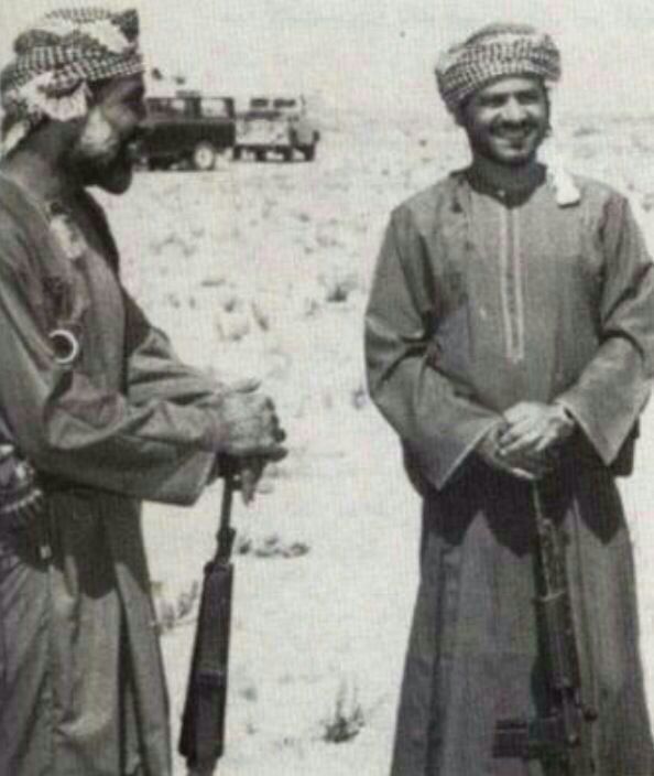 صور متنوعة ومميزة لجلالته السلطان قابوس Size:50.20 Kb Dim: 594 x 704 Size: Kb Dim: x