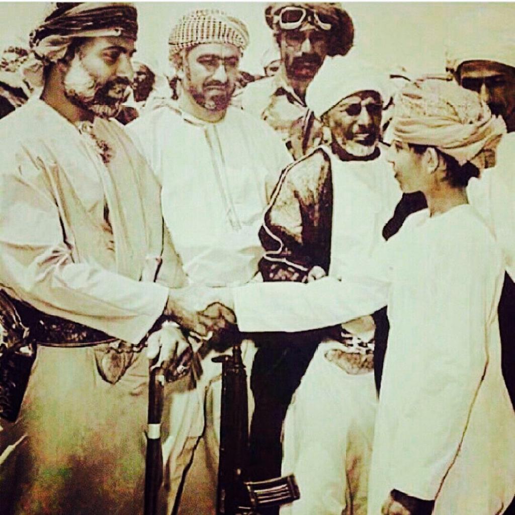 صور متنوعة ومميزة لجلالته السلطان قابوس Size:132.40 Kb Dim: 1024 x 1024 Size: Kb Dim: x
