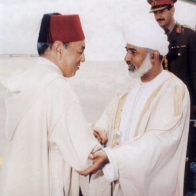 صور متنوعة ومميزة لجلالته السلطان قابوس بن سعيد Size:49.30 Kb Dim: 640 x 640 Size: Kb Dim: x
