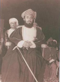 صور متنوعة ومميزة لجلالته السلطان قابوس بن سعيد Size:12.10 Kb Dim: 251 x 342 Size: Kb Dim: x
