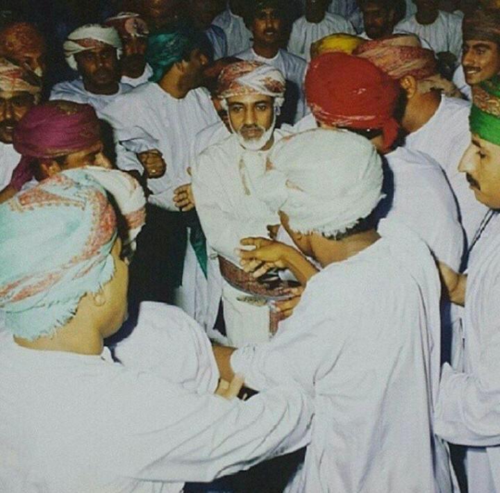 صور متنوعة ومميزة لجلالته السلطان قابوس بن سعيد Size:70.20 Kb Dim: 720 x 710 Size: Kb Dim: x
