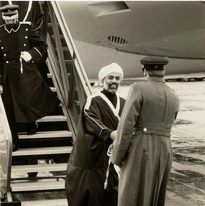 صور متنوعة ومميزة لجلالته السلطان قابوس بن سعيد Size:77.80 Kb Dim: 720 x 722 Size: Kb Dim: x